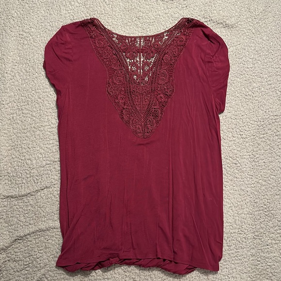 Maroon tee - Picture 6 of 8